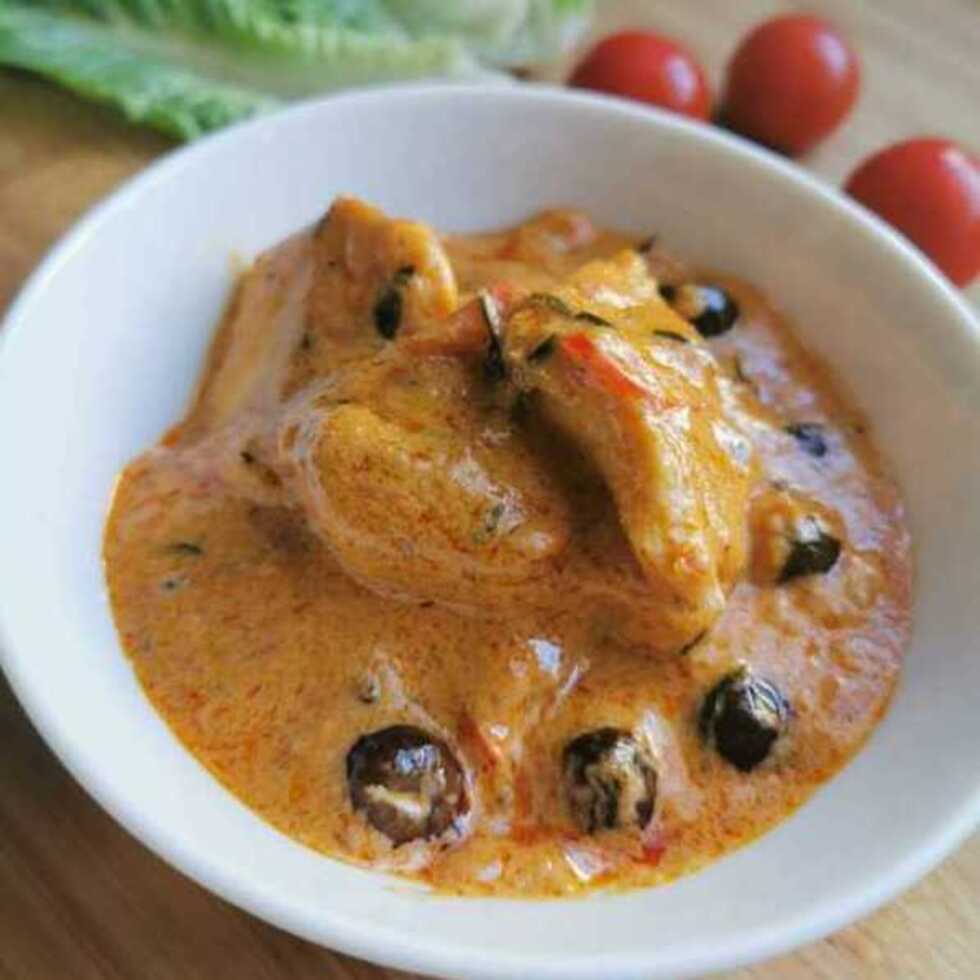 Chicken Panang Curry with Jasmine Rice from All Bowls - Cooked by Anusara อนุสรา - Halal