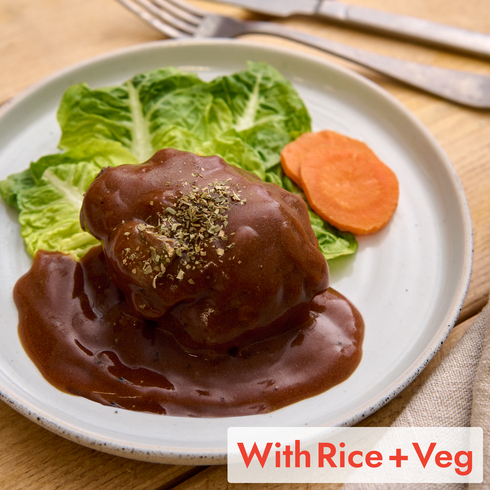 自家製手ごねハンバーグ、きのこのデミグラスソース添え（ご飯・野菜・漬物付）