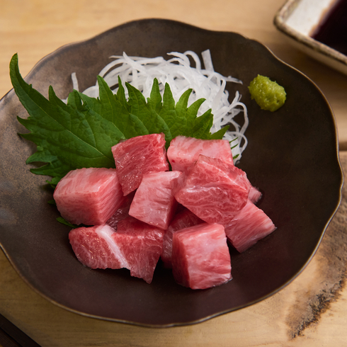 Kamatoro (Very rare parts) Fatty Bluefin Tuna Sashimi 60-65g by Nobu Sakaguchi (15 years at a Michelin starred) ※Click for details