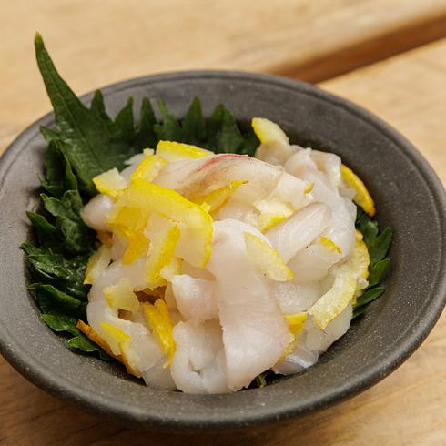 坂口信政監製 柚子伴比目魚 50-55克（米芝蓮一星餐廳15年經驗）