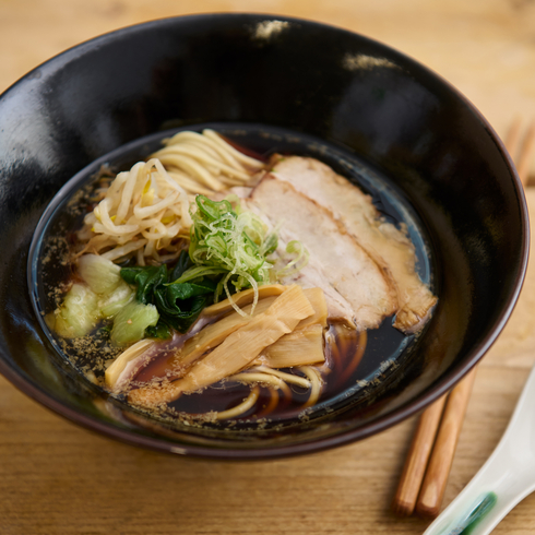 Browned Garlic in Soy Sauce Ramen with Monohon Noodles