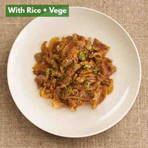 薄切り豚肉の生姜焼き（ご飯・野菜・漬物付）