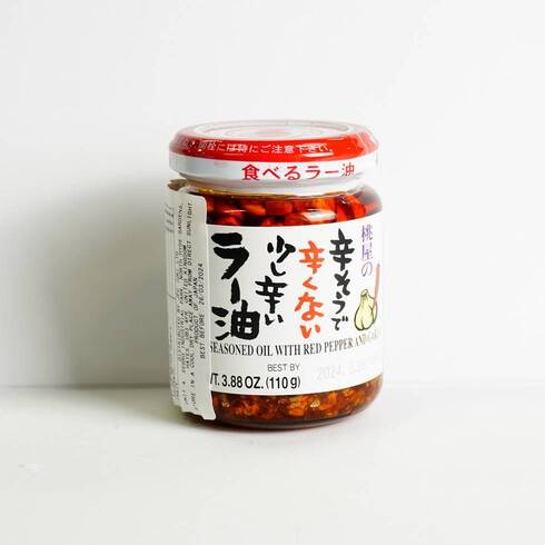 Momoya Taberu La-yu (Premium Slightly Spicy La-Yu Chilli Oil) 110g