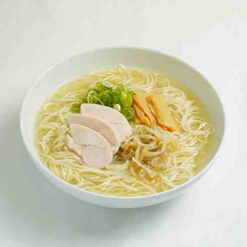 Torisoba (Chicken stock soup with Monohon noodle)