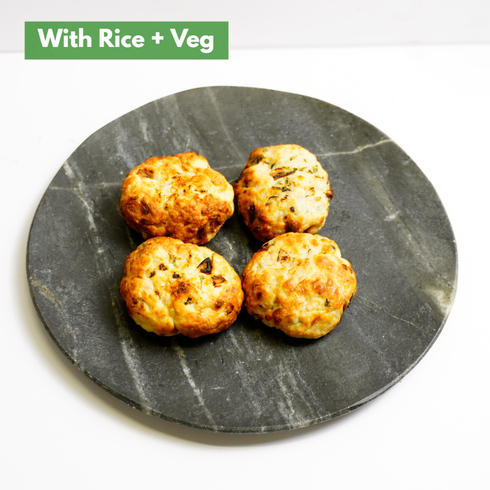 お子様用鶏ひき肉ハンバーグ 4個（ご飯・野菜・漬物付）