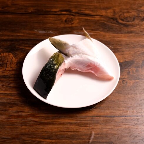 Yellowtail Collar from Kagoshima (Sashimi Quality) 140-170g by Nobu Sakaguchi (15 years at a Michelin star) 
