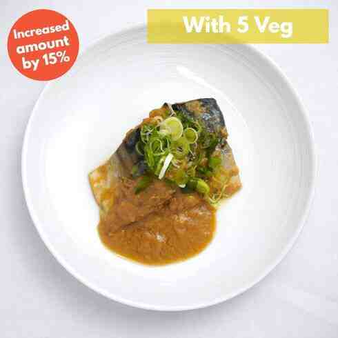 鯖の味噌煮（お野菜5種付）- 配送時、特にロンドン外では一部解凍されている可能性があります。