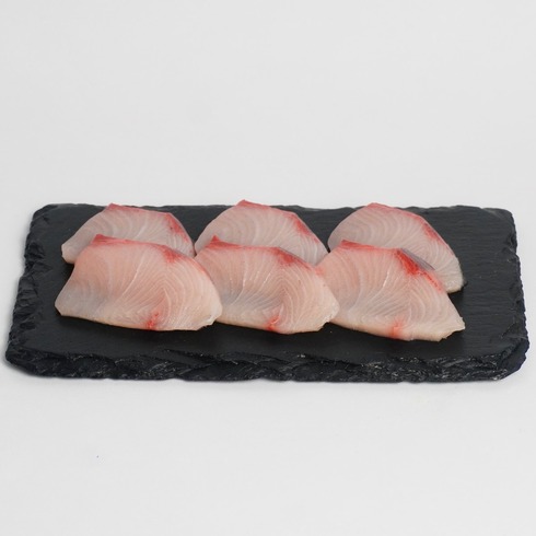 Yellowtail from Kagoshima Sashimi 6pcs 80-90g by Nobu Sakaguchi (15 years at a Michelin starred)
