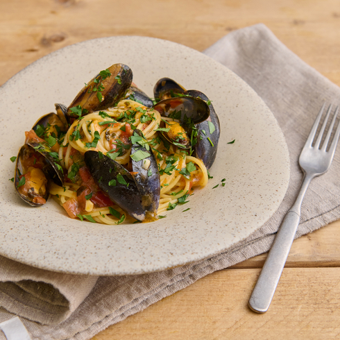 Mussels and Fresh Tomato Garlic Oil Sauce by Takumu Koyama (Former pasta chef at 2 Michelin starred Magnolia) (Sauce only)