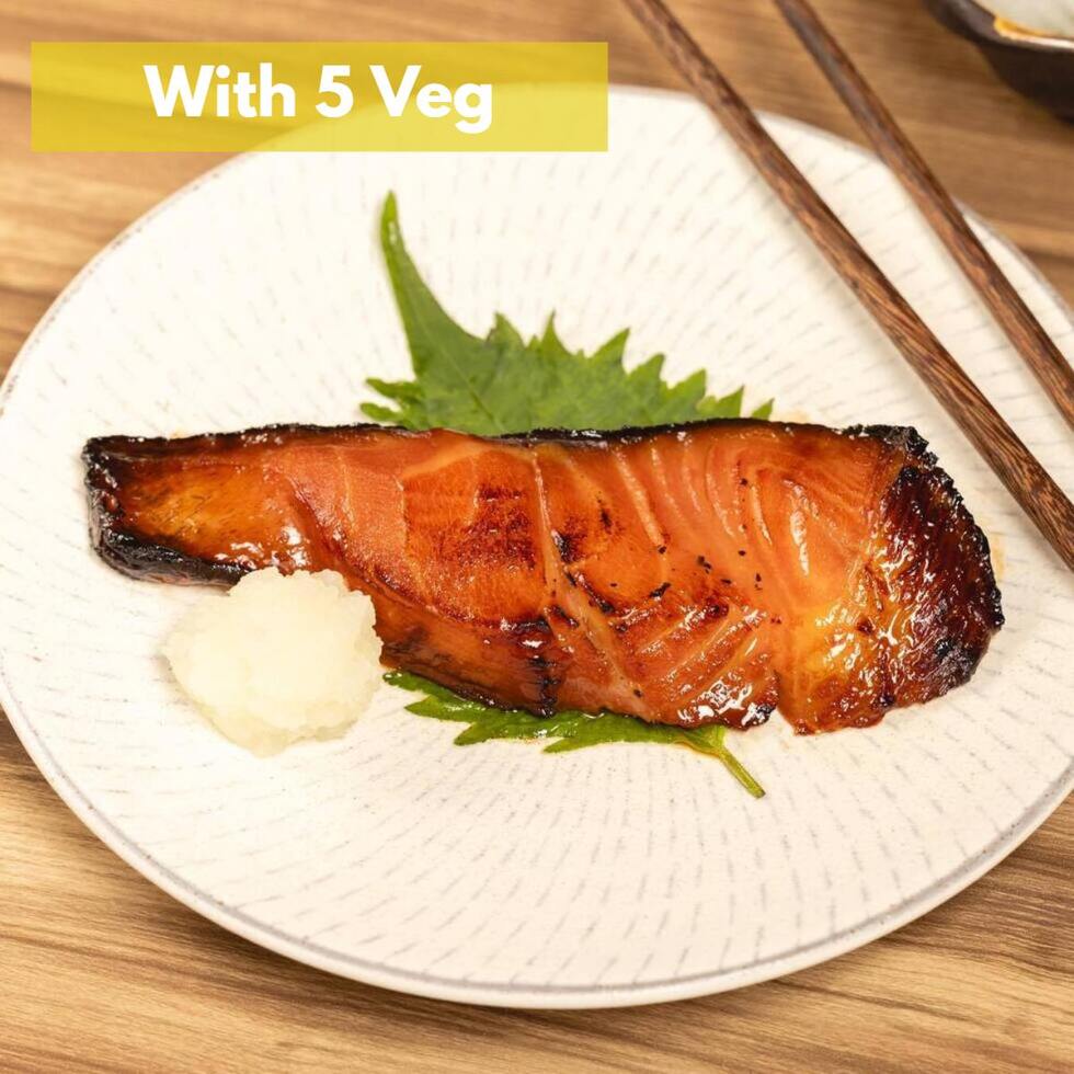 Black Cod Marinated in Homemade Mirin & Soy Sauce 100-110g (+5 veg)