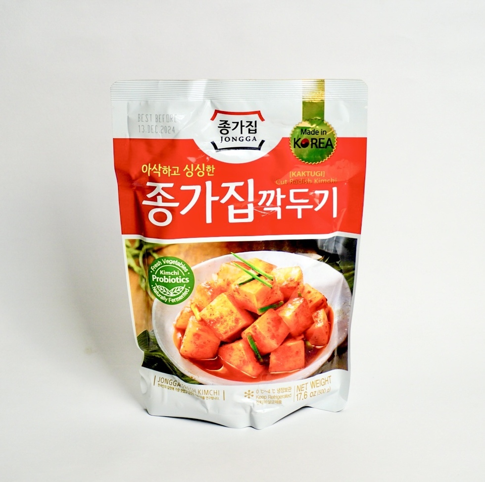 【Best Before:12/11/2025】Jongga Cubed Radish Kimchi (Product of Korea) 500g Pouch