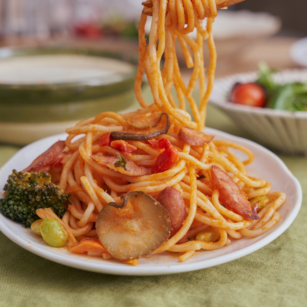 Kids' Japanese-style Ketchup Spaghetti with Sausage & Veg
