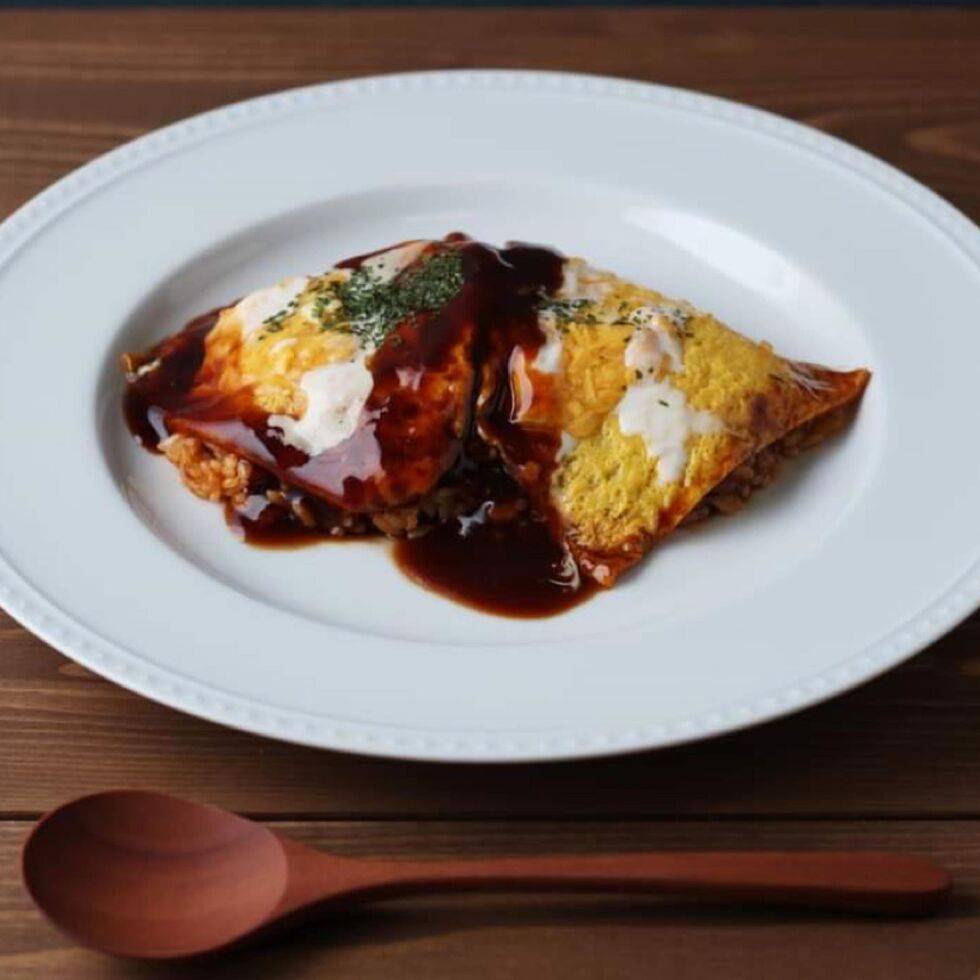 （近日登場） オムライスときのこのたっぷり特製デミグラスソース