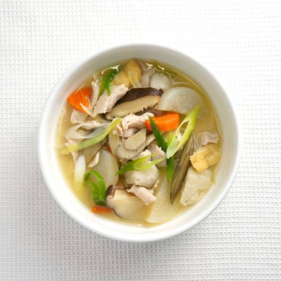 （近日登場） お肉とお野菜たっぷりの具だくさん豚汁 390-400g