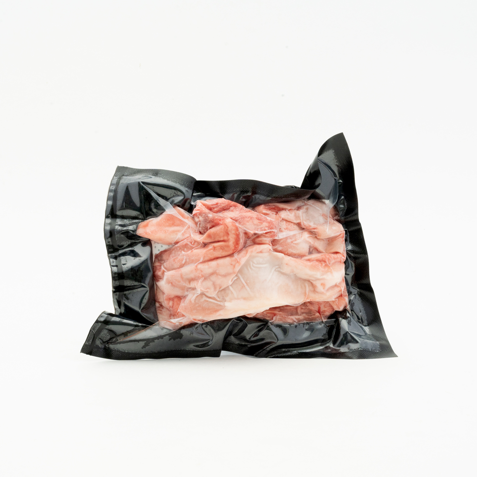 和牛の手仕込み牛筋 200-210g