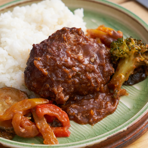 お子さま用 自家製手ごねデミグラスハンバーグ 焼き野菜添え