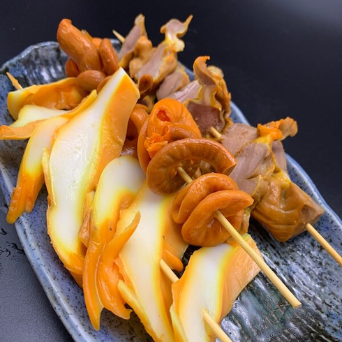 師父飯堂 香港風味滷味（豚の腸・砂肝・イカ）320g