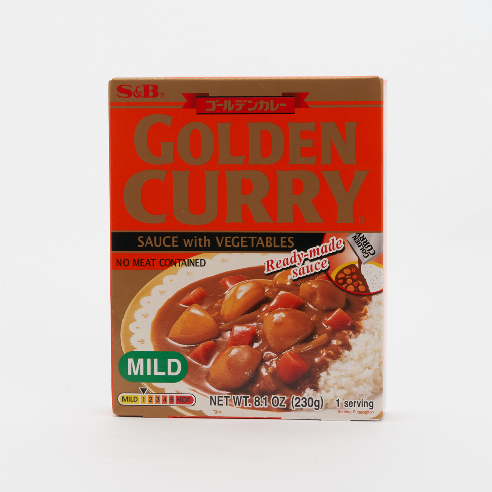 S&B Golden Curry Sauce with Vegetables Mild 230g