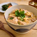 かつおだし仕立ての親子丼 200-210g