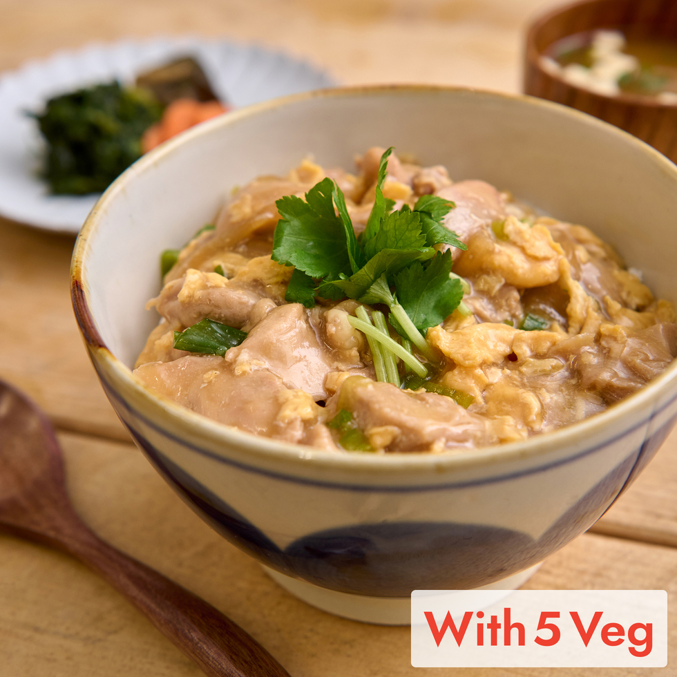 Oyakodon (Chicken & Egg Rice Bowl) 200-210g (+5 veg)