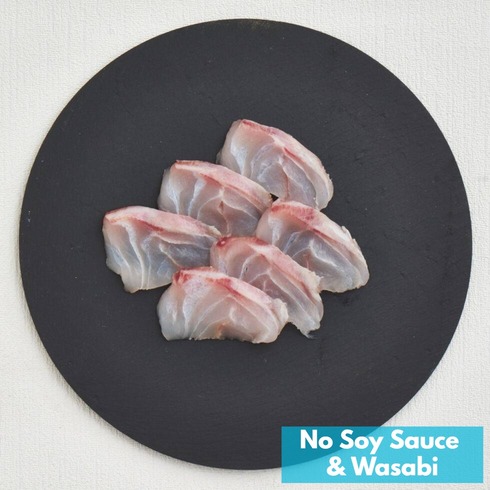 Sashimi de mérou (poisson haut de gamme) 6 pièces/45-50g par Nobu Sakaguchi (15 ans dans un restaurant étoilé au Michelin)