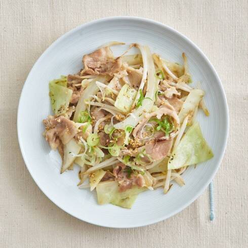 Thinly sliced pork with Lemon salt sauce