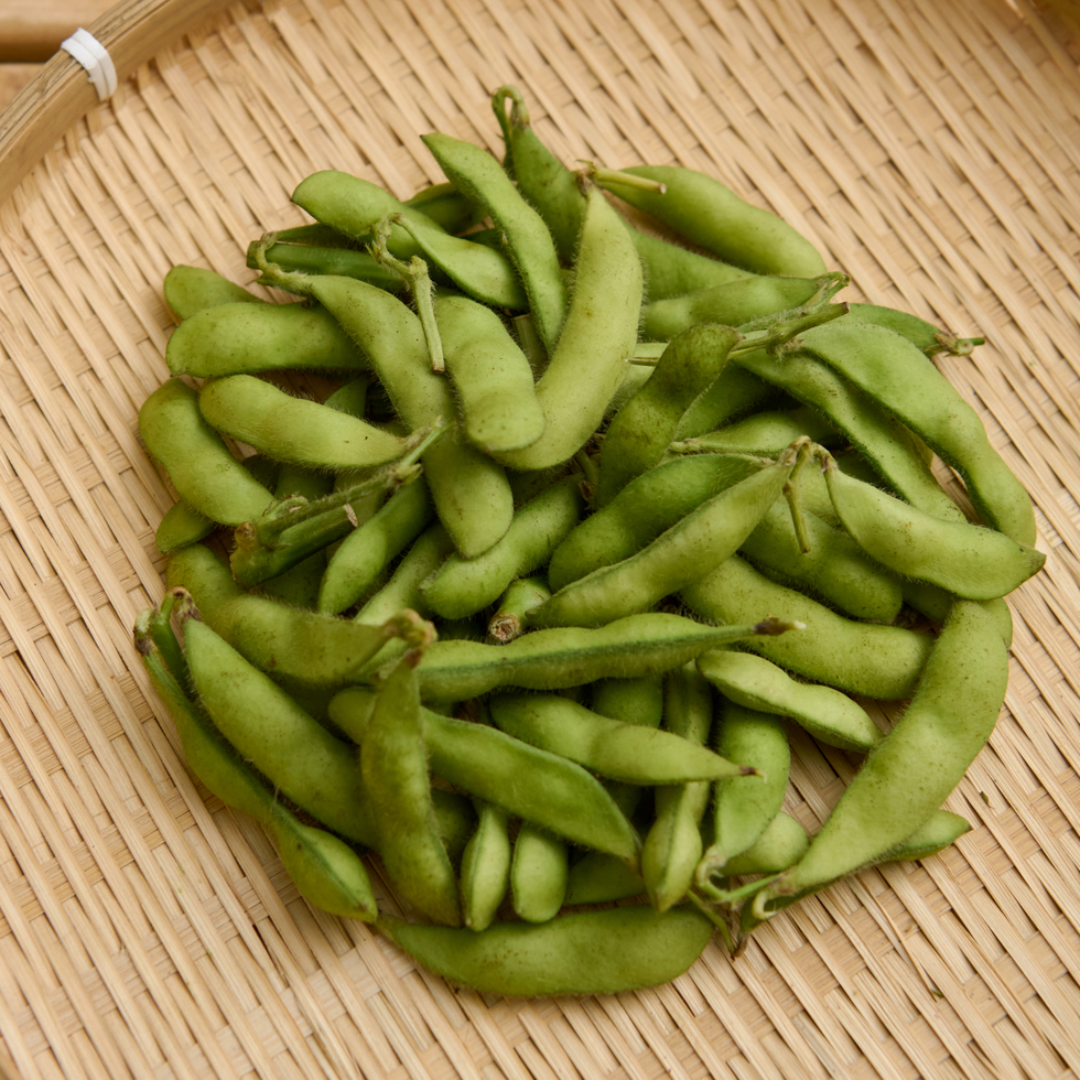 Fresh Japanese Edamame on Branch 160g