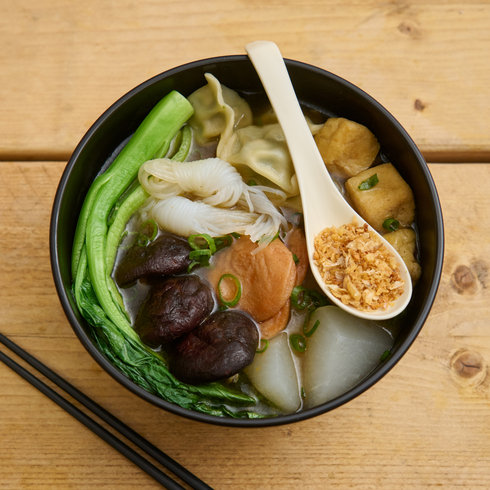 Hong Kong Style Vegetarian Cart Noodles (Thick Noodles) Serves 1