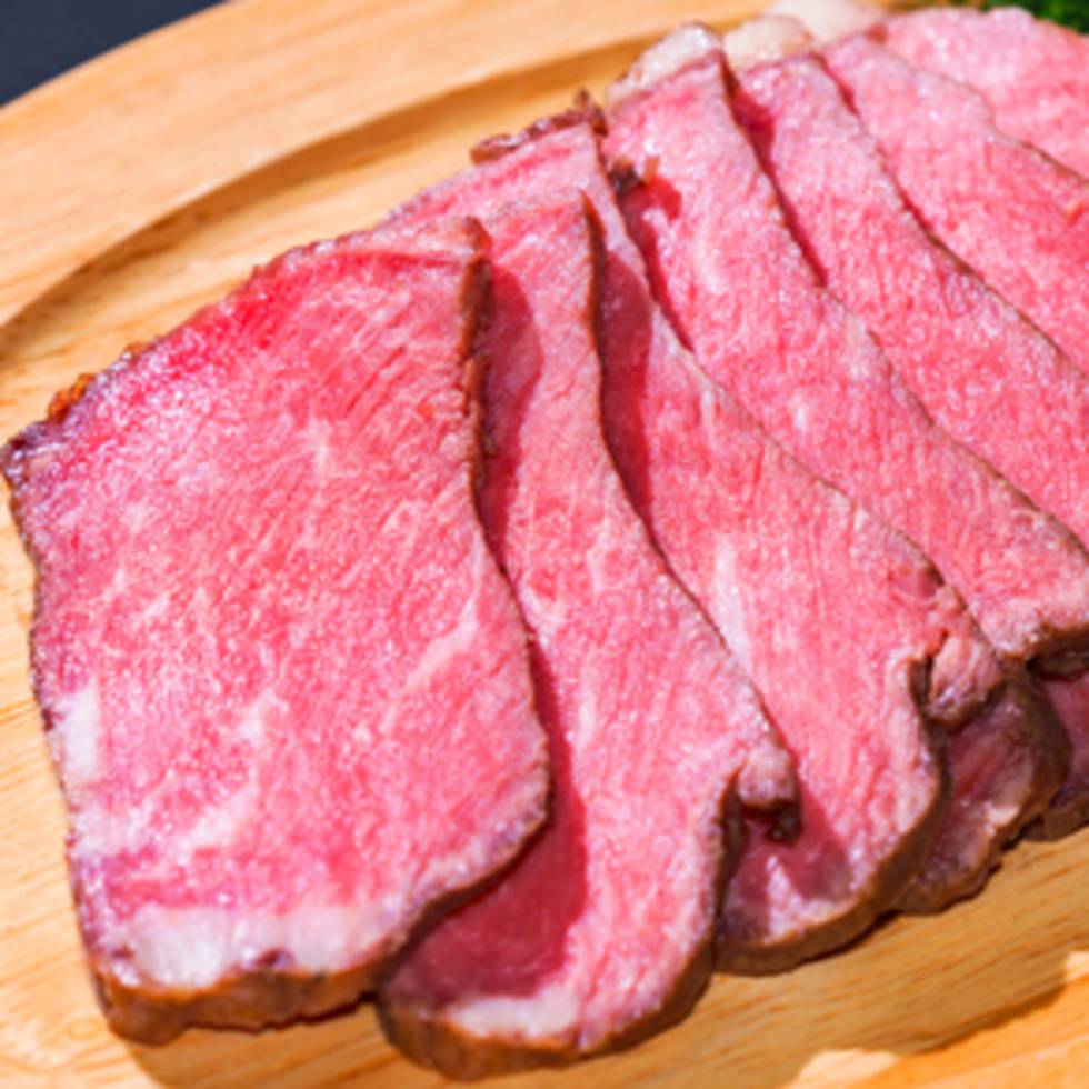 Wagyu Roast Beef with Yuzu Ponzu Sauce (4 pieces)
