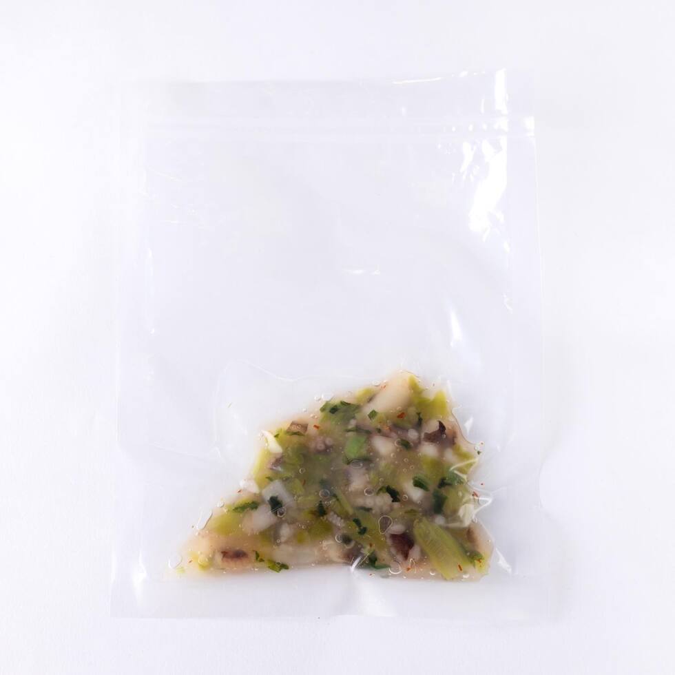 たこわさ 50g - 配送時、特にロンドン外では一部解凍されている可能性があります。