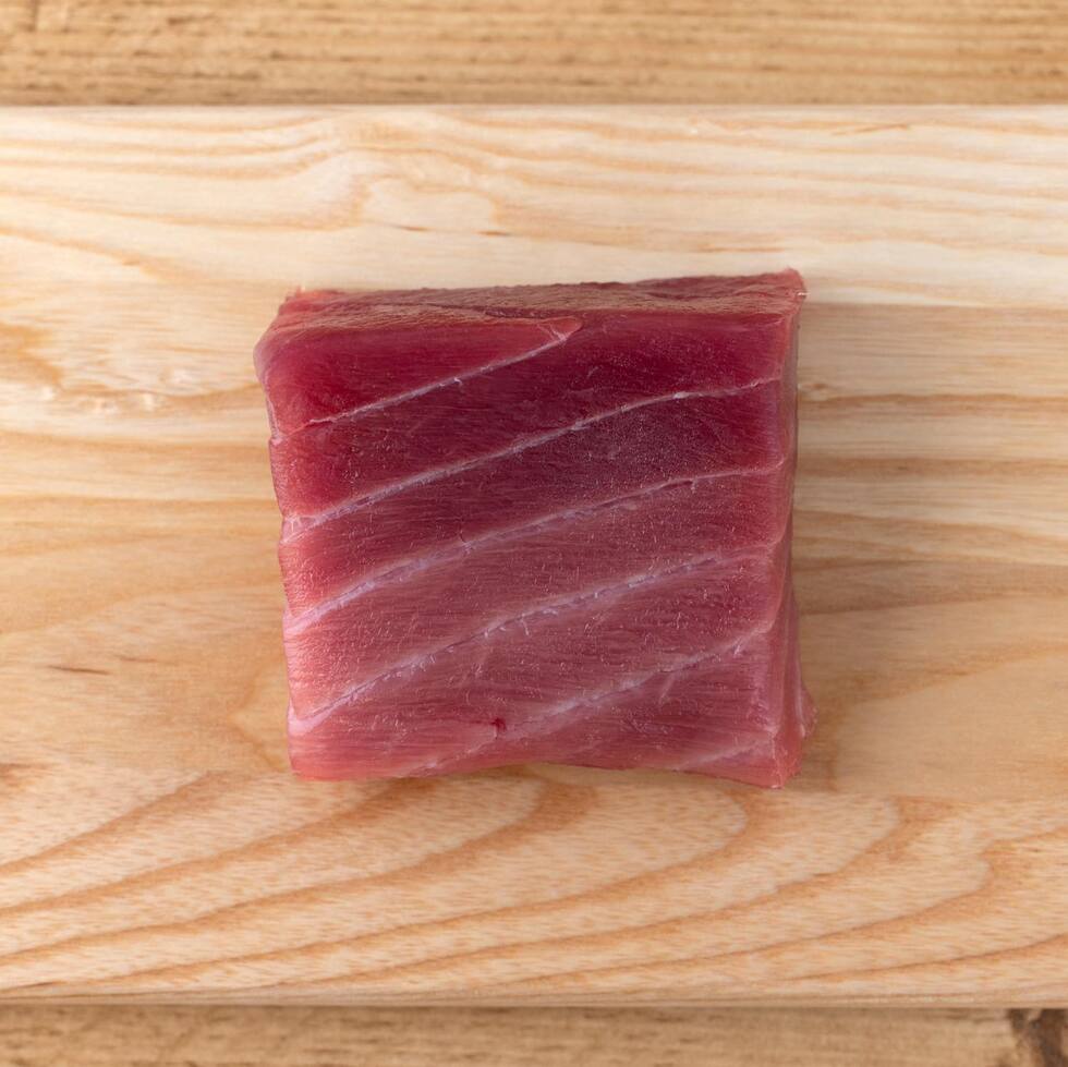 Chutoro Bluefin Fatty Tuna Sashimi Block 90-100g by Nobu Sakaguchi (15 years at a Michelin starred) ※Click for details
