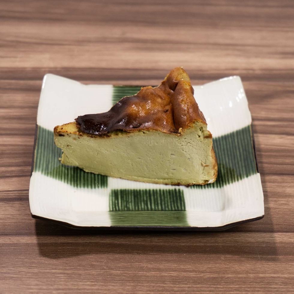 Rich Creamy Uji Matcha Basque Cheesecake by Ai Fukuoka (Head Pastry Chef of a Royal Warrant Restaurant)