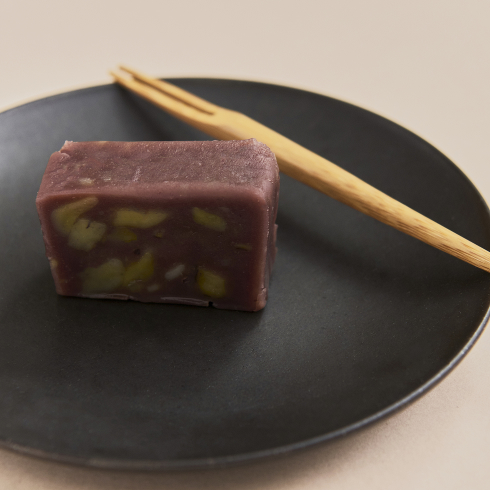 Kasho Fugetsu Itsumono Kurimushi Yokan