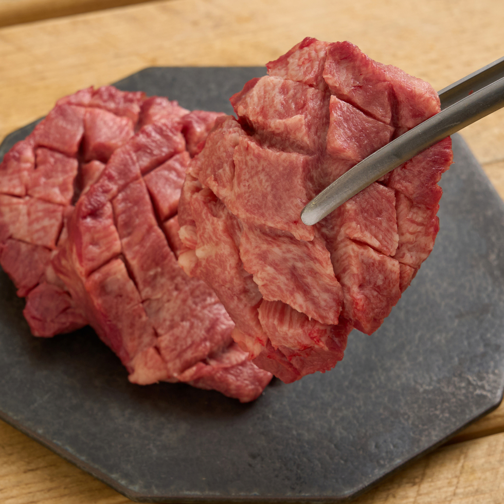 （近日登場） 特上牛たん厚切り 焼肉用 