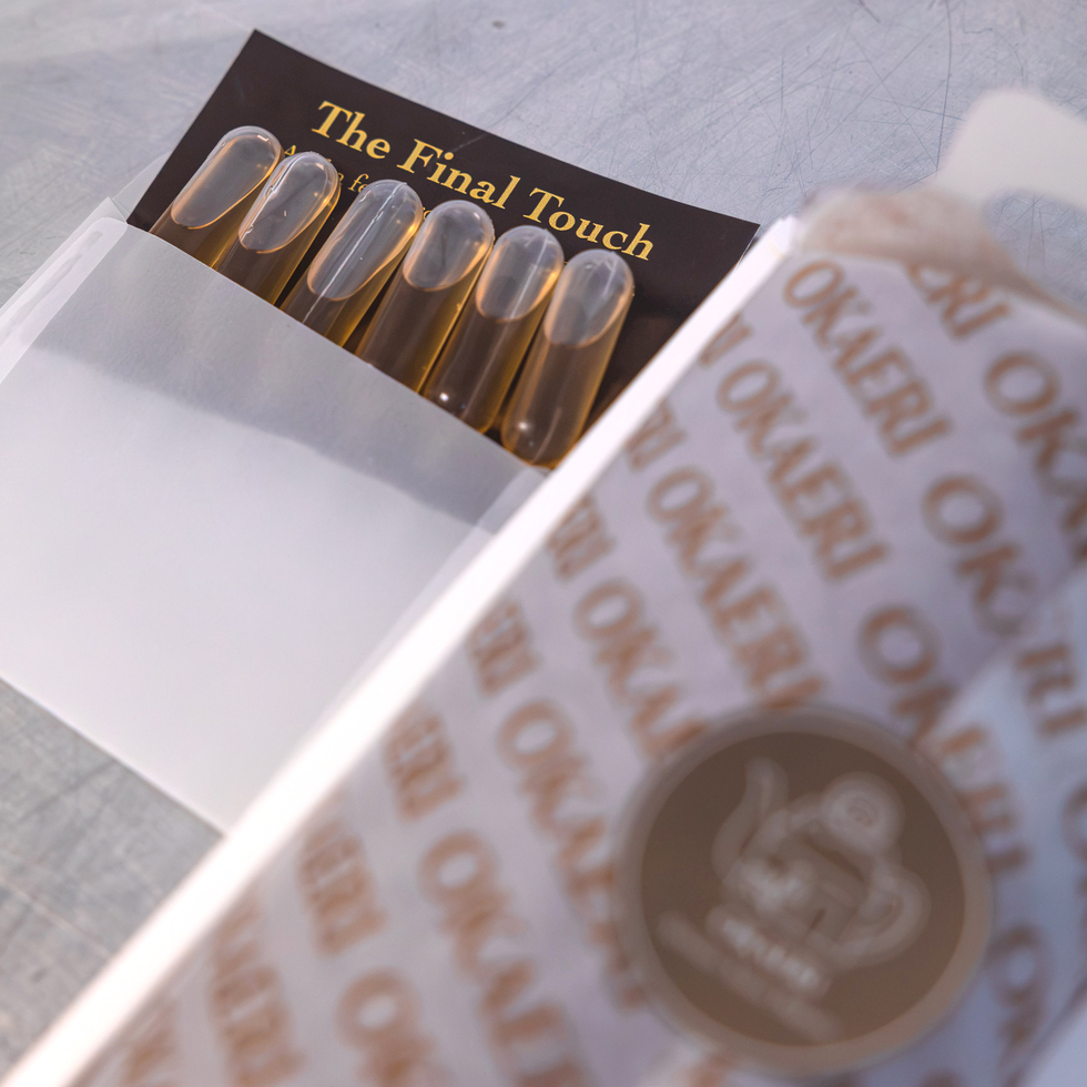 Okaeri Tiramisu Roll with Whiskey 800g Serves 6
