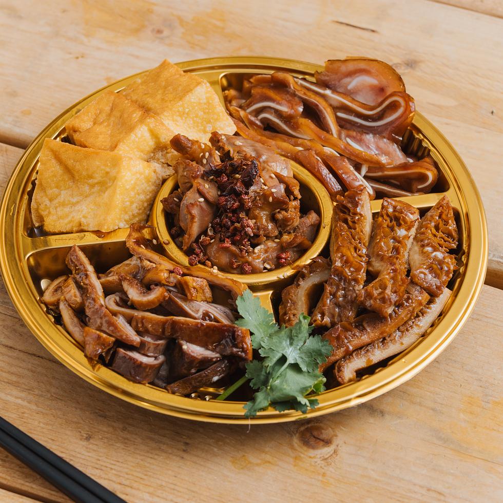 Braised Assorted Appetiser Platter (Serves 3-4)