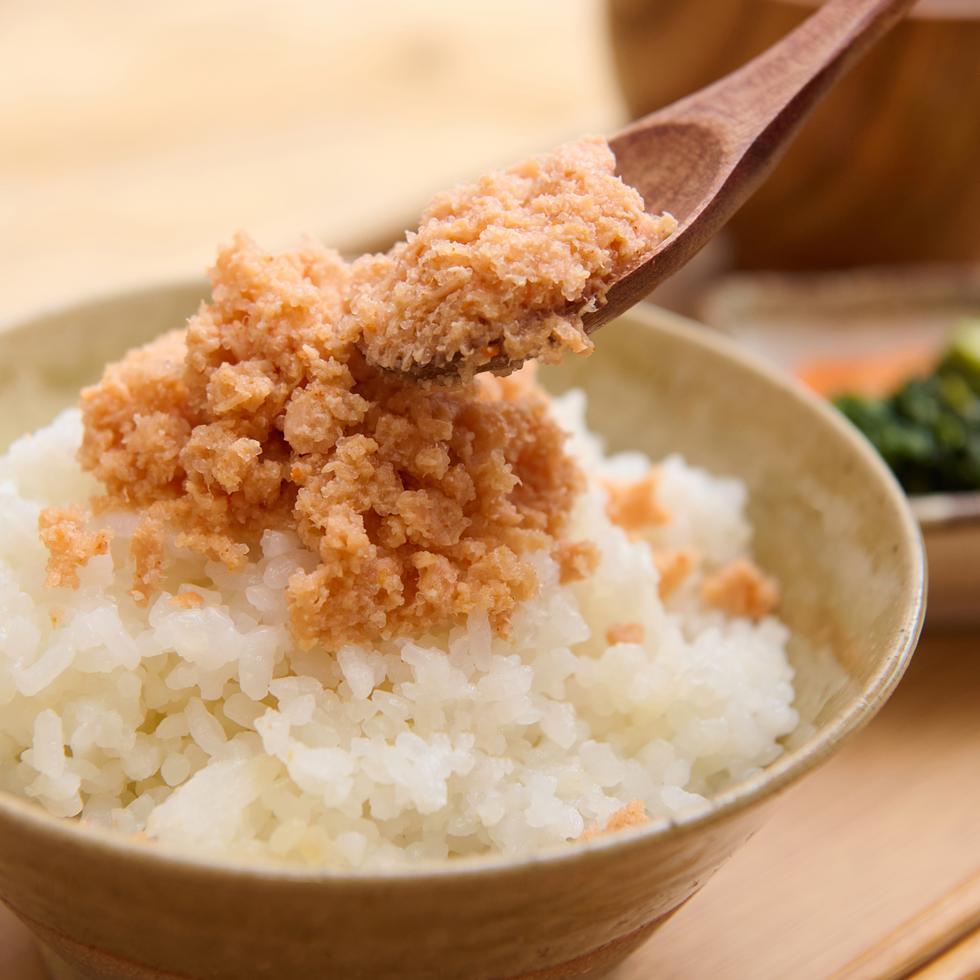 Premium Mentaiko (Spicy Cod Roe) Salmon Flakes 90-100g
